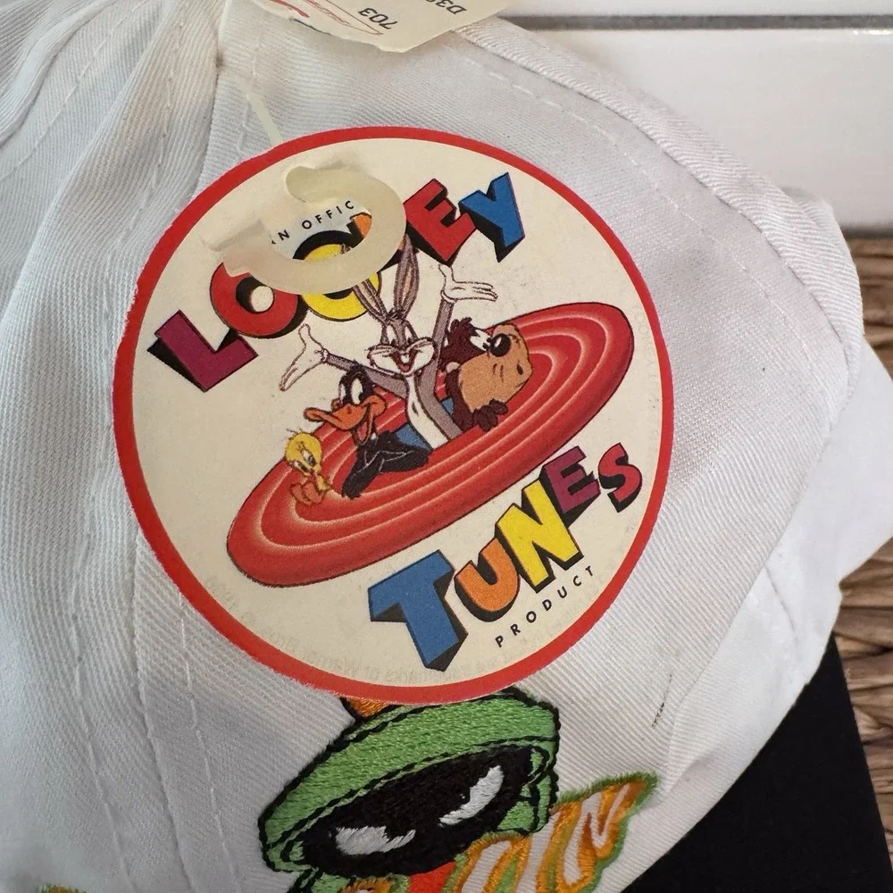 Vintage 90's Looney Tunes Marvin The Martian elastic band hat white/black adult - Picture 2 of 8